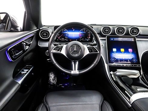 Used 2025 Mercedes-Benz C 300 Sedan image 6