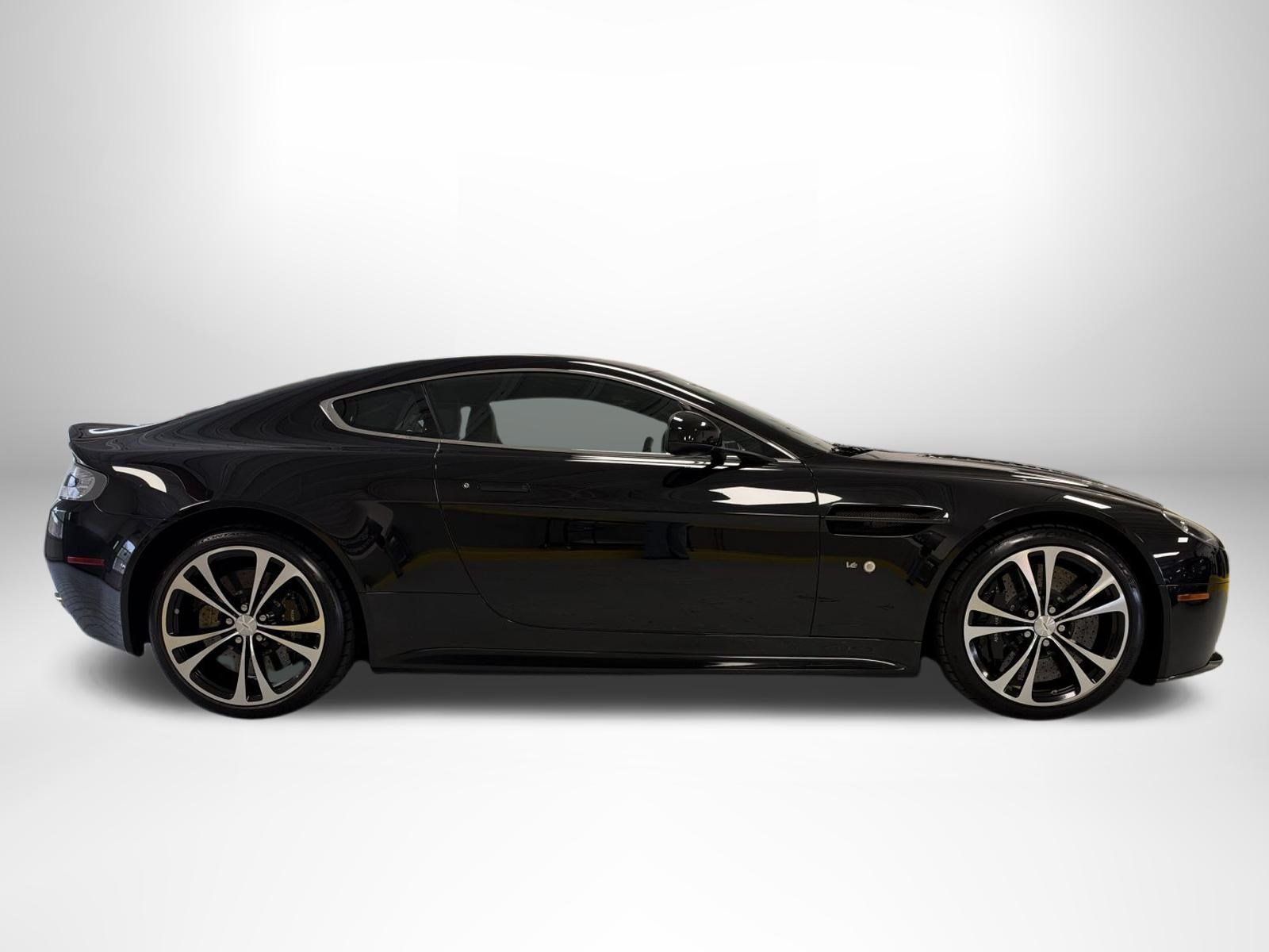 Used 2011 Aston Martin V12 Vantage Carbon Black RWD image 13