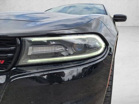 Used 2018 Dodge Charger R/T RWD image 25