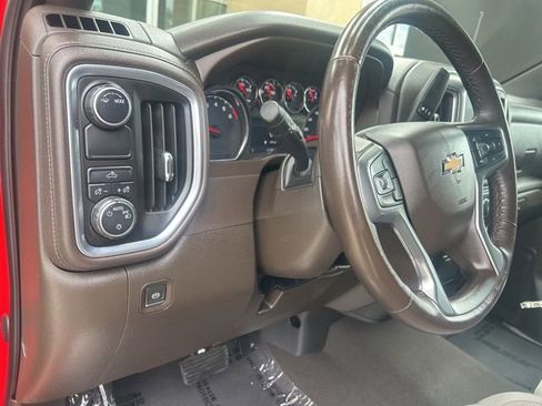 Used 2022 Chevrolet Silverado 1500 LT image 15