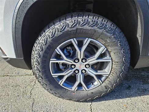 New 2026 GMC Acadia AT4 image 8