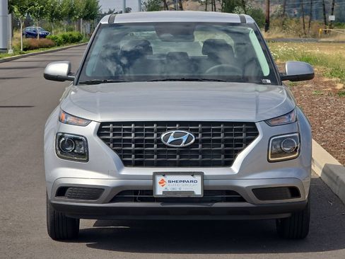 Used 2026 Hyundai Venue SE FWD image 8