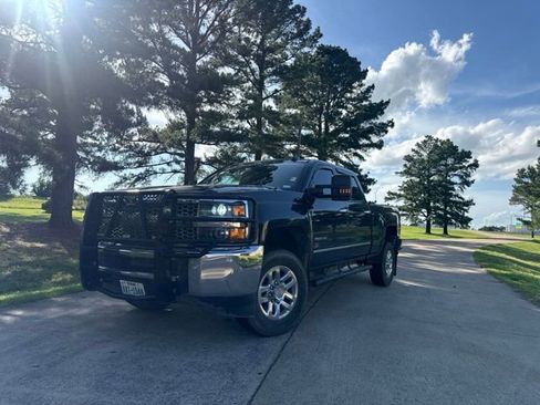 Used 2019 Chevrolet Silverado 2500 W/T w/ WT Convenience Package AWD/4WD image 2