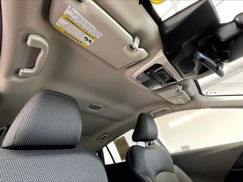 Used 2024 Subaru Crosstrek 2.0i Premium image 25