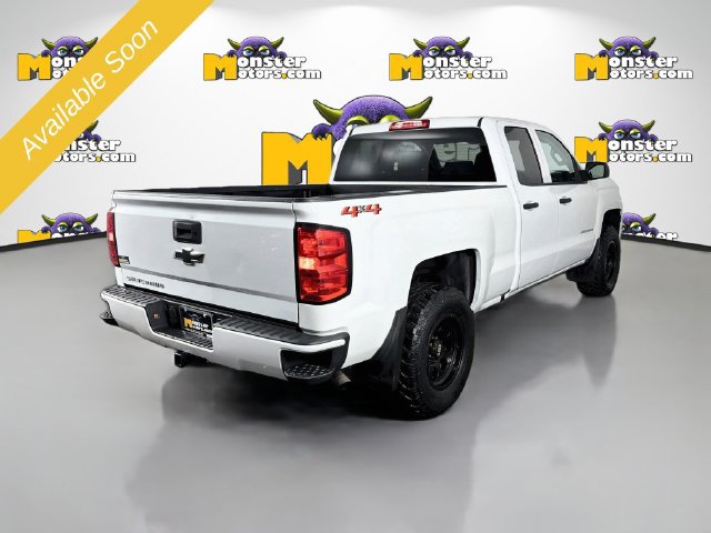 Used 2018 Chevrolet Silverado 1500 Custom w/ Custom Convenience Package AWD/4WD image 5