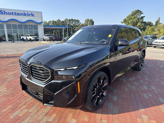Used 2023 BMW XM AWD/4WD image 1
