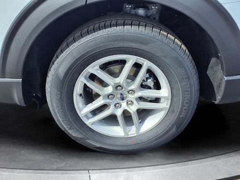 New 2026 Ford Explorer Active image 18