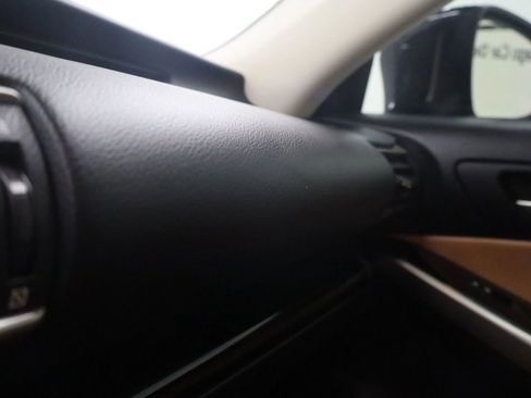 Used 2018 Lexus IS 300 AWD w/ Comfort Package image 33