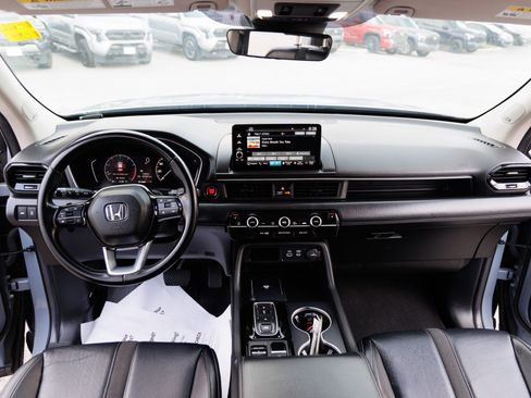 Used 2024 Honda Pilot Touring image 49