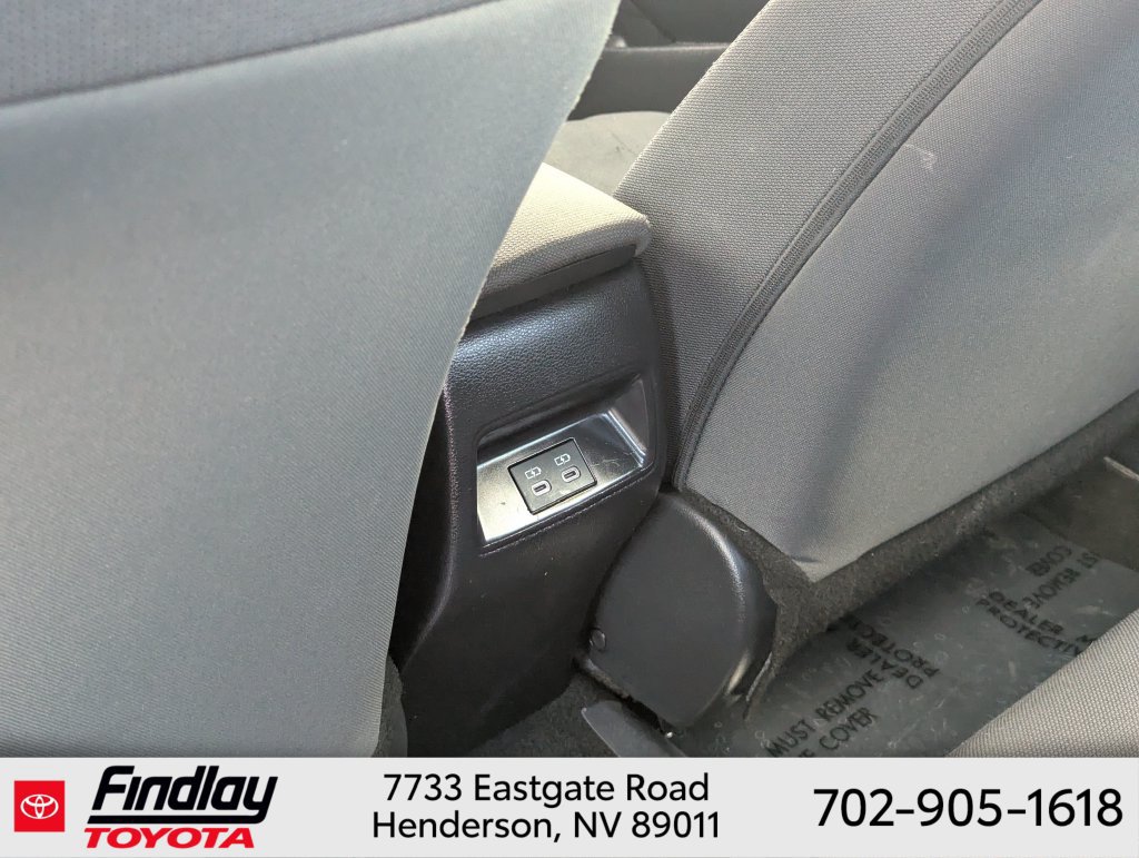 Certified 2025 Toyota Corolla LE FWD image 31