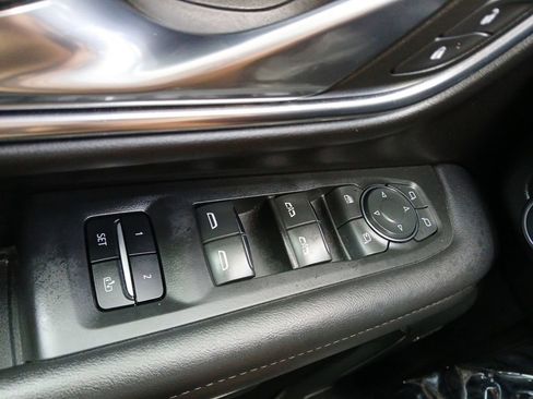 Used 2023 Chevrolet Tahoe High Country image 20