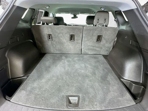 Used 2021 Chevrolet Blazer LT FWD image 23