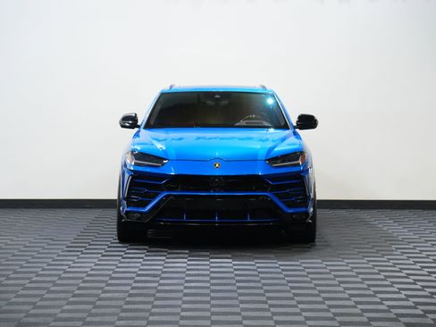 Used 2019 Lamborghini Urus AWD/4WD image 4