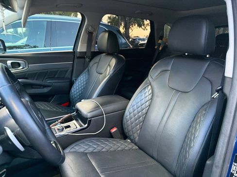 Used 2023 Kia Sorento SX AWD/4WD image 2