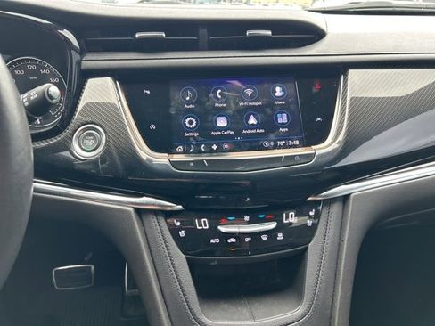 Used 2022 Cadillac XT6 Sport AWD/4WD image 17