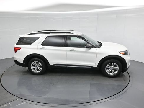 Certified 2023 Ford Explorer XLT w/ Equipment Group 202A RWD image 55