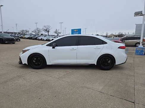 Used 2022 Toyota Corolla XSE image 2