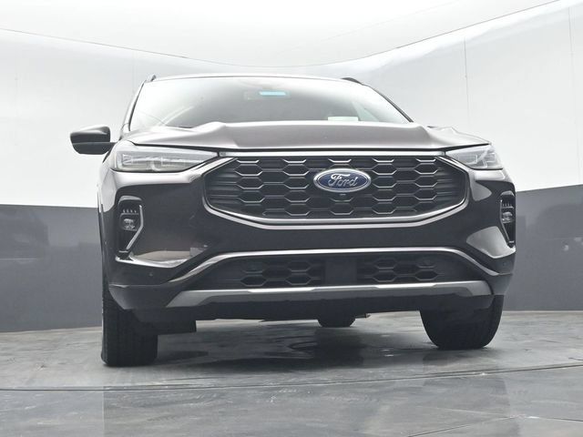 Certified 2023 Ford Escape ST-Line Elite w/ Premium Technology Package AWD/4WD image 49