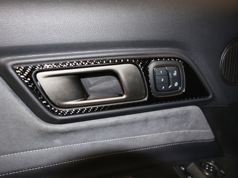 Used 2020 Ford Mustang Shelby GT350 w/ Technology Package image 26