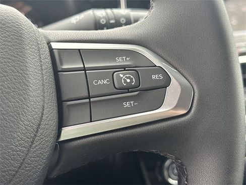 New 2026 Jeep Compass Latitude image 28