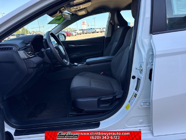 Used 2025 Toyota Camry LE FWD image 10