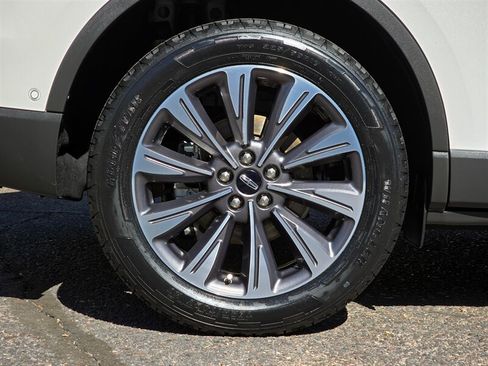 Used 2020 Lincoln Corsair Reserve w/ Equipment Group 201A FWD image 41