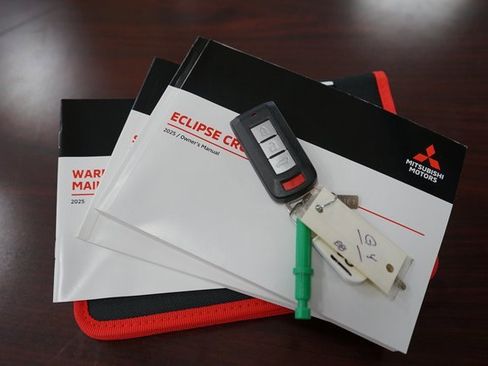 Used 2025 Mitsubishi Eclipse Cross SE image 58