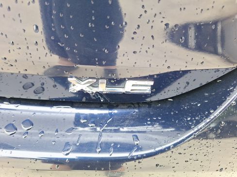 Used 2025 Toyota Highlander XLE AWD/4WD image 13