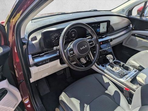 Used 2023 Kia Carnival SX Prestige image 10