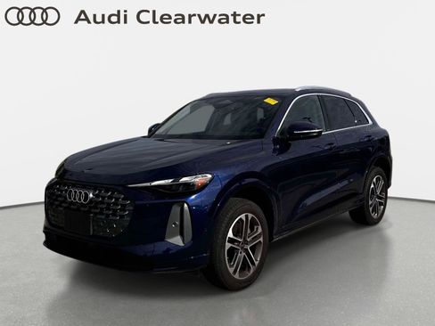 Used 2025 Audi Q5 Premium w/ Convenience Package AWD/4WD image 1