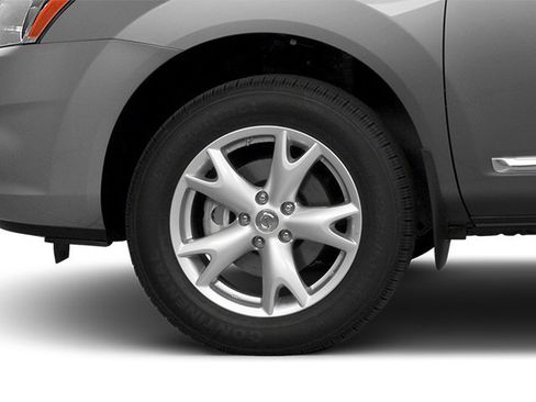 Used 2014 Nissan Rogue S w/ Convenience Package AWD/4WD image 15
