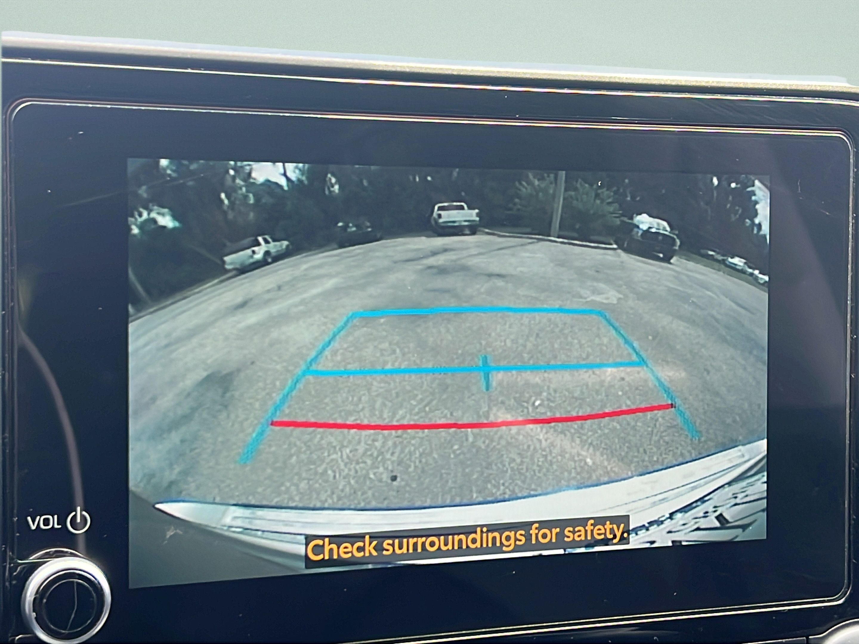 Used 2024 Toyota Highlander XLE FWD image 16