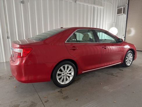 Used 2012 Toyota Camry XLE image 7