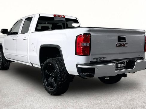 Used 2018 GMC Sierra 1500 SLE w/ SLE Value Package AWD/4WD image 17