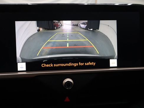 Used 2023 Toyota Crown XLE image 22