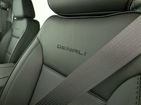 New 2026 GMC Sierra 2500 Denali w/ Denali Reserve Package AWD/4WD image 17