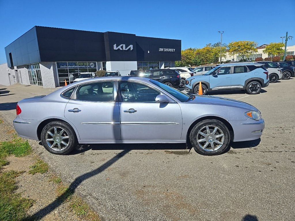 Used 2006 Buick LaCrosse CXS w/ Driver Confidence Package FWD image 2