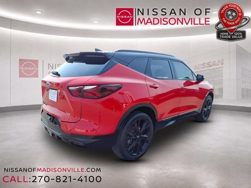 Used 2022 Chevrolet Blazer RS w/ Enhanced Convenience Package AWD/4WD image 2