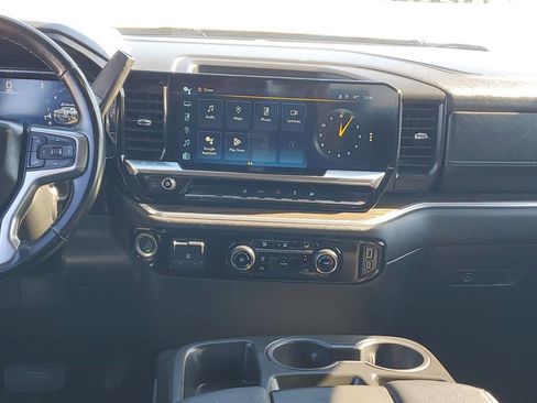 Certified 2024 Chevrolet Silverado 2500 LT image 28