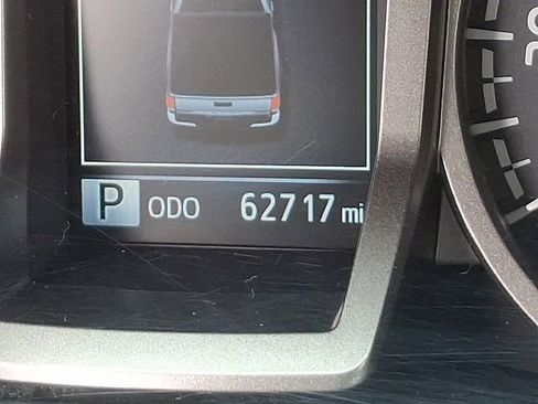 Used 2018 Toyota Tacoma Limited image 23