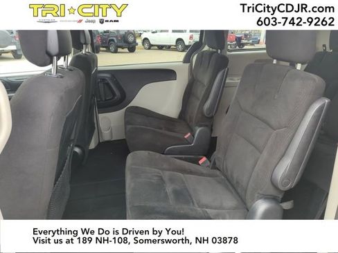 Used 2014 Dodge Grand Caravan SXT image 30