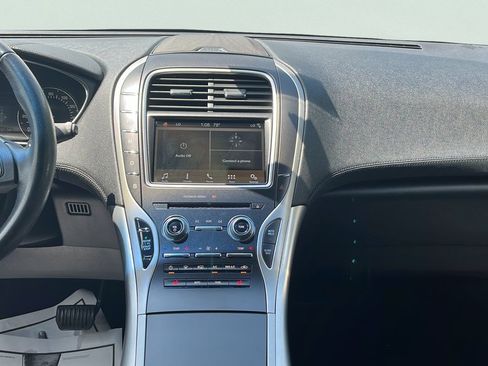 Used 2016 Lincoln MKX Premiere FWD image 10