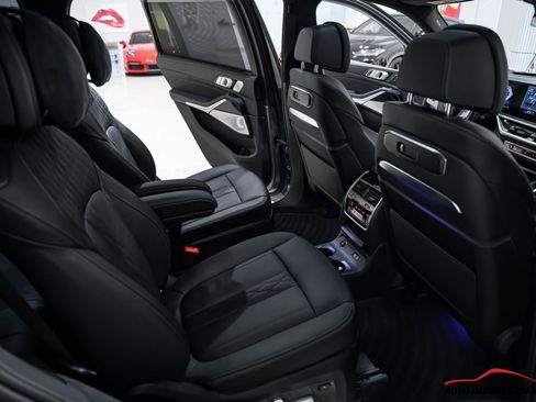Used 2024 BMW ALPINA XB7 AWD/4WD image 56