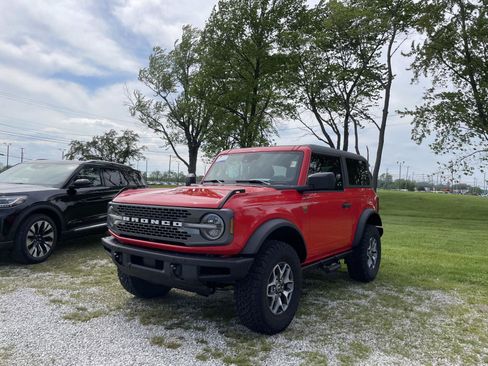 Used 2024 Ford Bronco Badlands AWD/4WD image 1