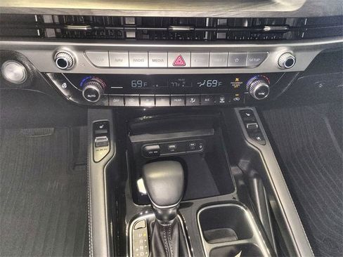 Used 2023 Kia Telluride EX X-Line image 19