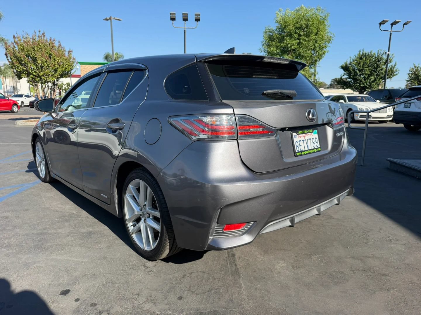 Used 2015 Lexus CT 200h w/ Navigation Package FWD image 8