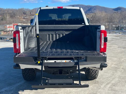 New 2026 Ford F250 Lariat w/ Tremor Off-Road Package image 4