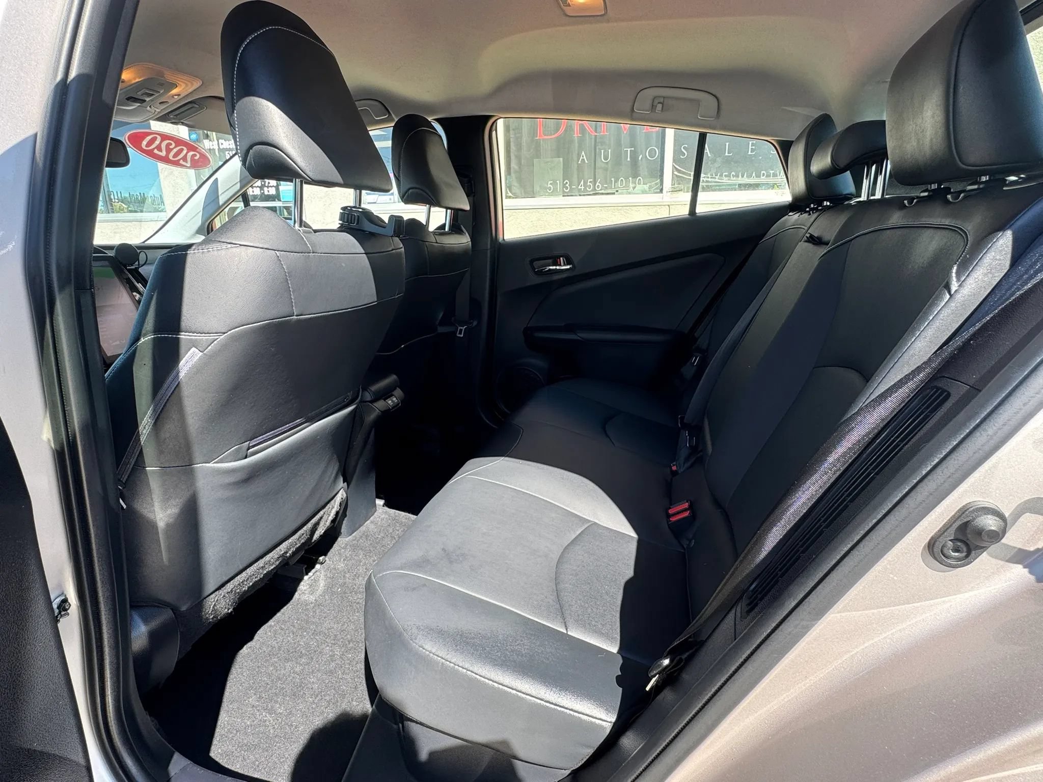 Used 2020 Toyota Prius Prime Limited FWD image 11