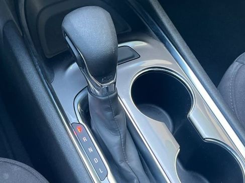 Used 2022 Chevrolet Malibu LT image 27