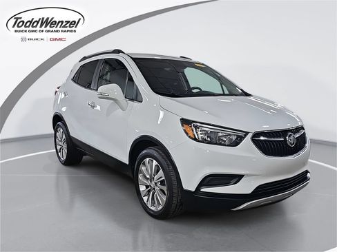 Used 2017 Buick Encore Preferred FWD image 1